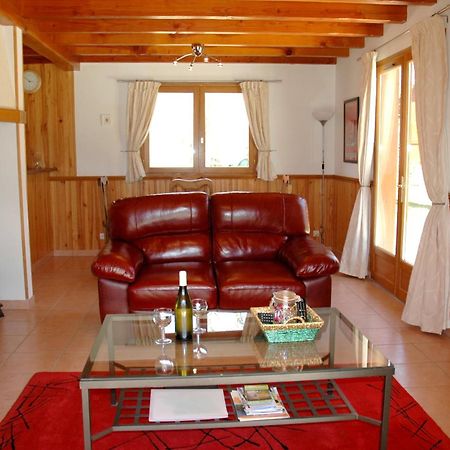 Maison De 2 Chambres Avec Vue Sur Le Lac Piscine Partagee Et Jardin Amenage A Lachapelle Auzac Bagian luar foto