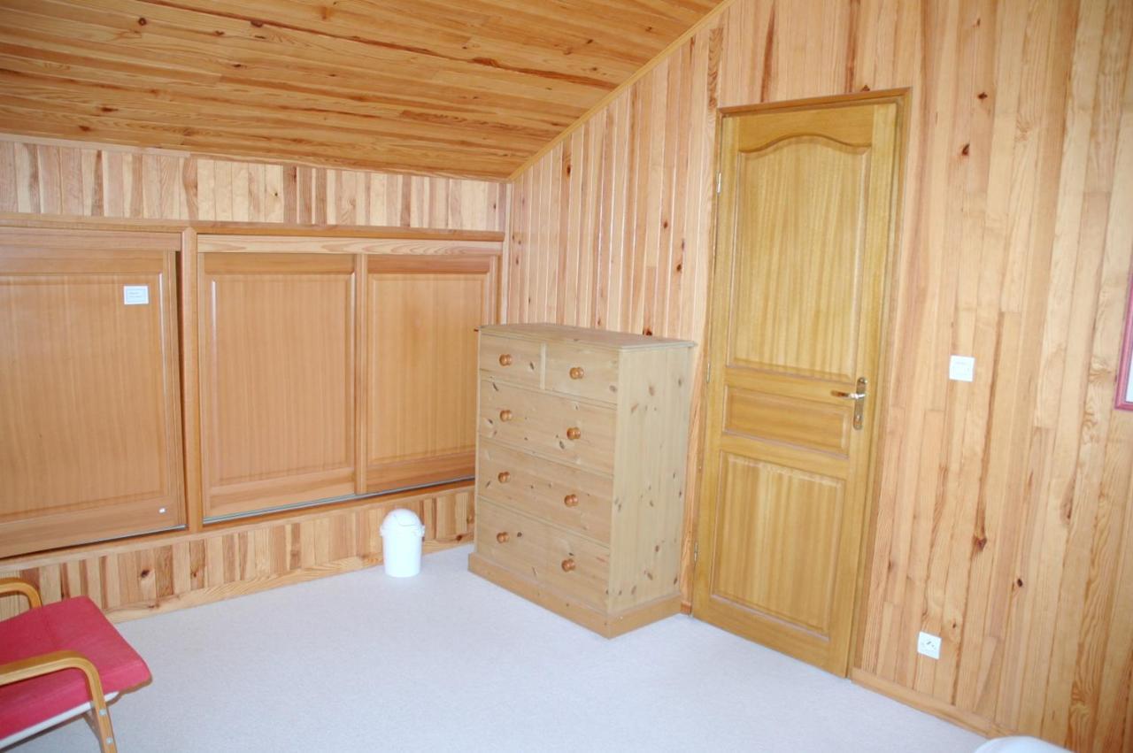 Maison De 2 Chambres Avec Vue Sur Le Lac Piscine Partagee Et Jardin Amenage A Lachapelle Auzac Bagian luar foto