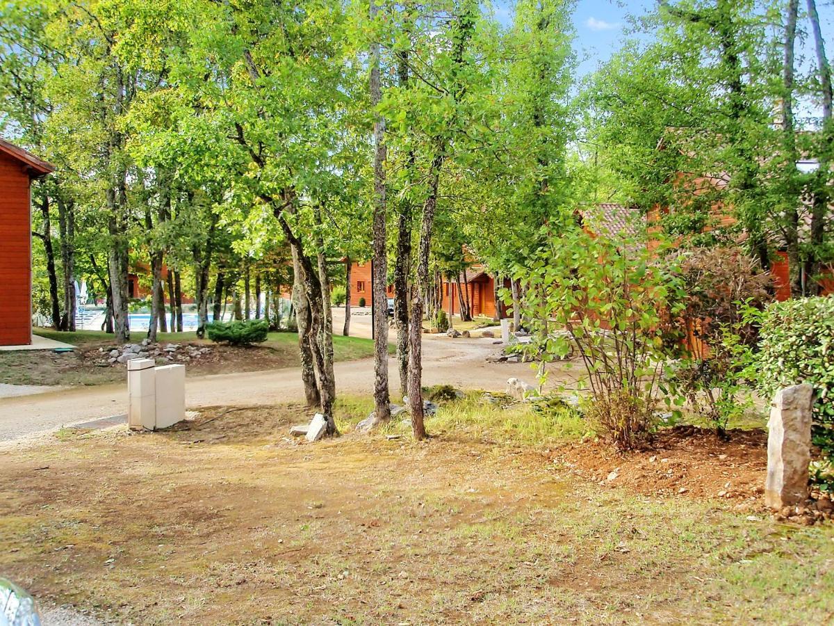 Maison De 2 Chambres Avec Vue Sur Le Lac Piscine Partagee Et Jardin Amenage A Lachapelle Auzac Bagian luar foto